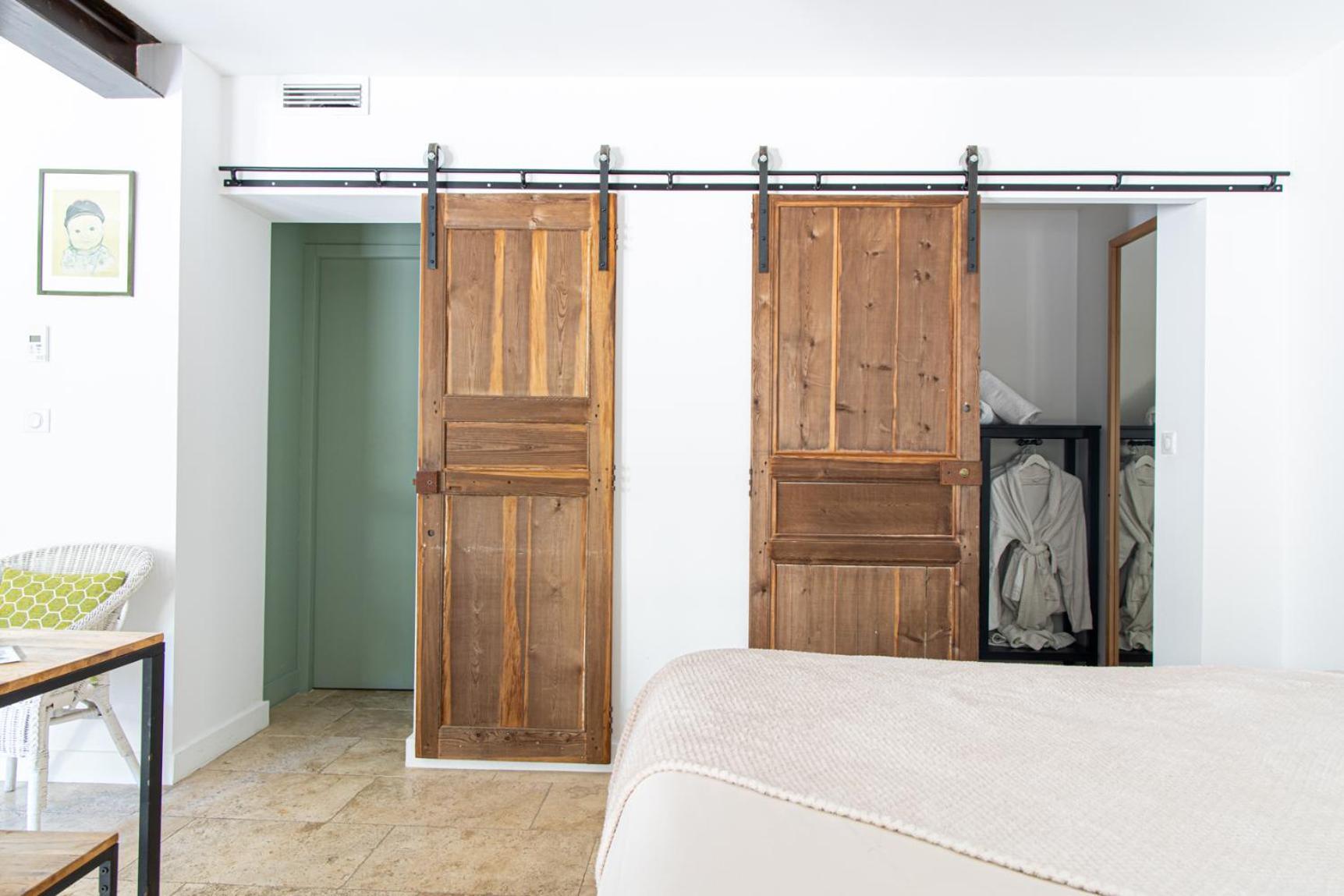Mas Lou Felibrige Bed & Breakfast Venelles Dış mekan fotoğraf