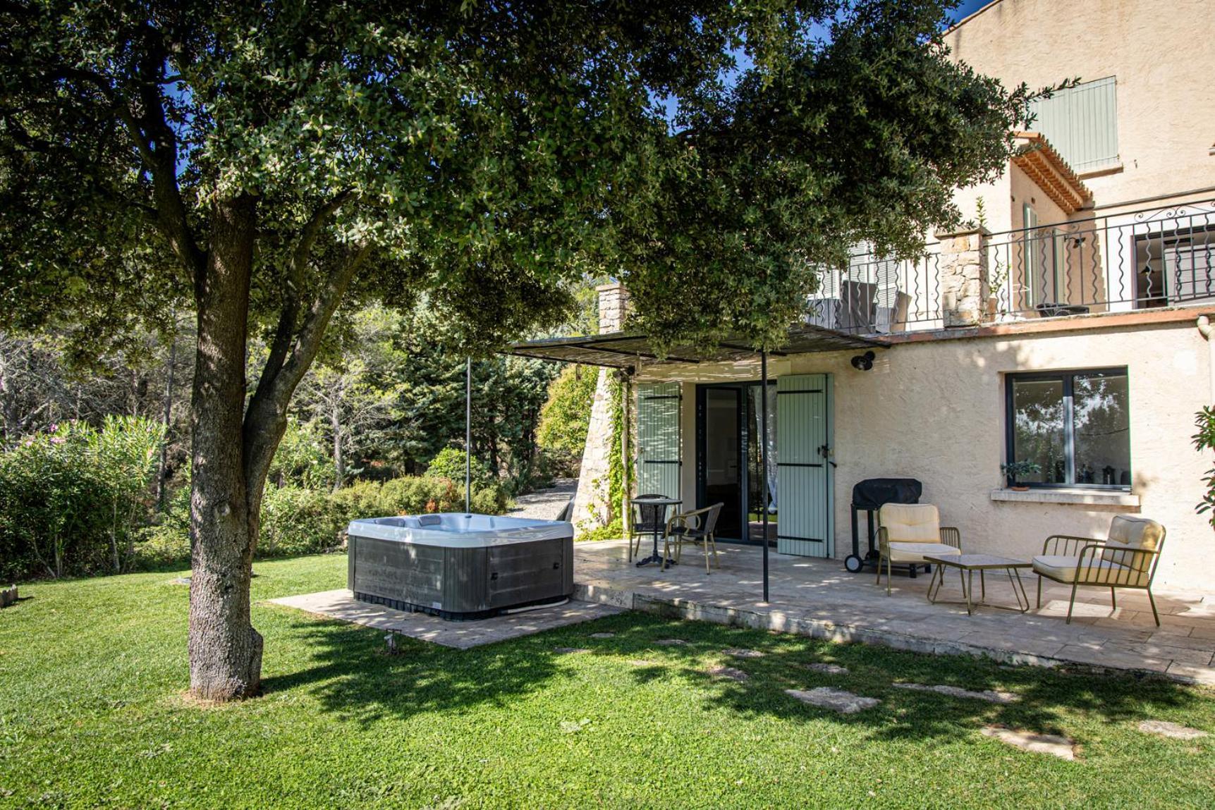 Mas Lou Felibrige Bed & Breakfast Venelles Dış mekan fotoğraf